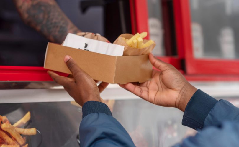 Camion friterie : ce qu'il faut savoir avant de se lancer